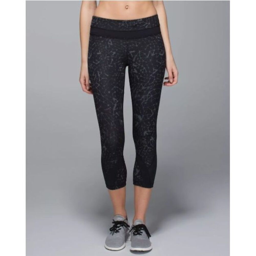 Lululemon Athletica Pedal Lace Cropped Capris Ruched Star Crushed‎ Leggings 6